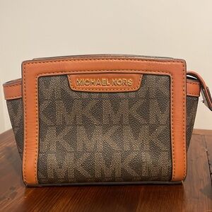 Michael Kors Mini Selma Crossbody Bag